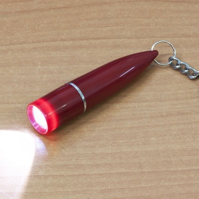 Брелок-фонарик с изменяющимся фокусом, красный